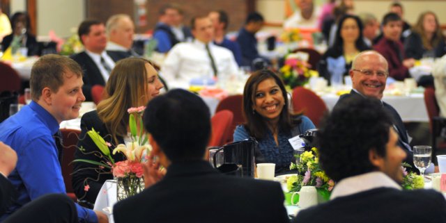 opportunitybanquetrobertslawrencesp2011ed119.jpg